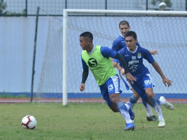 Ambisi Febri Curi Perhatian Simon McMenemy di Timnas