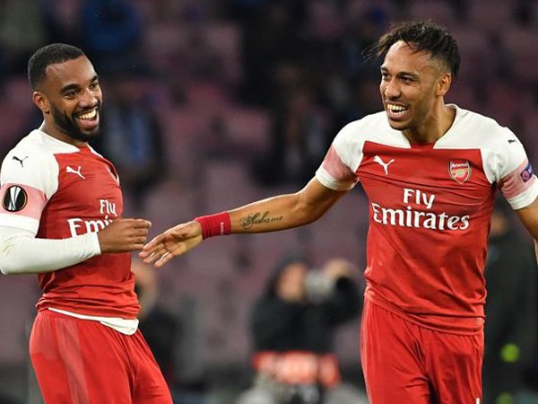 Lacazette Sebut Aubameyang Sosok di balik Kesuksesan Lini Serang Arsenal