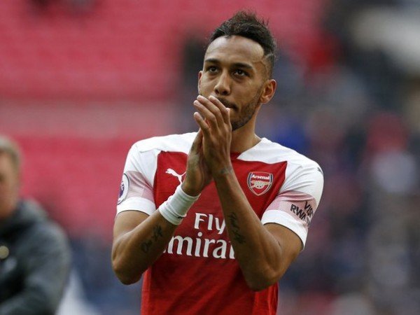 Fans Arsenal Panik Lihat Instagram Aubameyang, Mengapa?