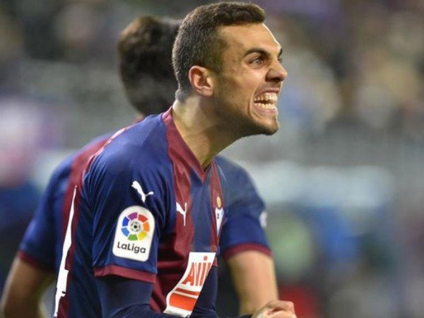 Cari Pengganti Ramsey, Arsenal Incar Gelandang Eibar