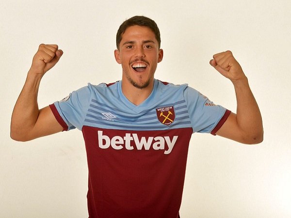 West Ham Resmi Kalahkan Napoli untuk Dapatkan Gelandang Villarreal