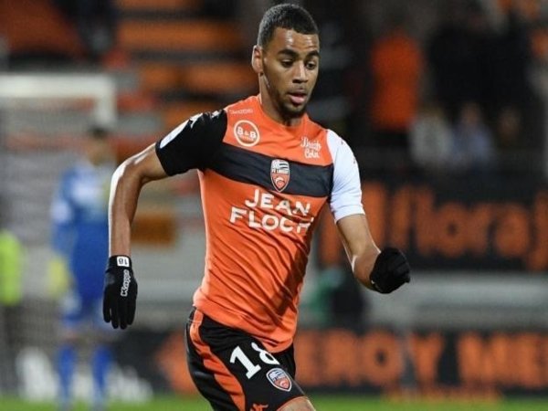 Harapan Arsenal Rekrut Alexis Kandas