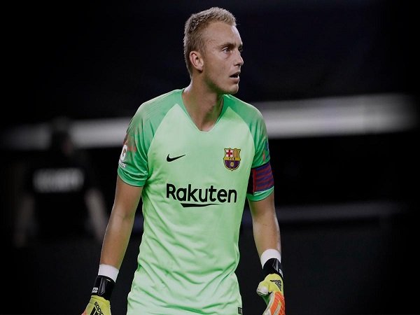 Kiper Barca Segera Ikuti Tes Medis Dengan Valencia