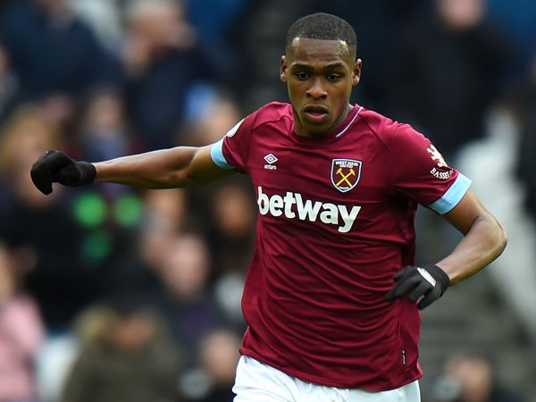 Demi Issa Diop, MU Tawarkan Rojo Ditambah 808 Miliar