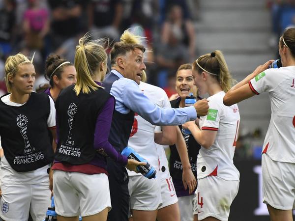 Piala Dunia Wanita 2019: Phil Neville Siap Bawa Inggris Tumbangkan Juara Bertahan
