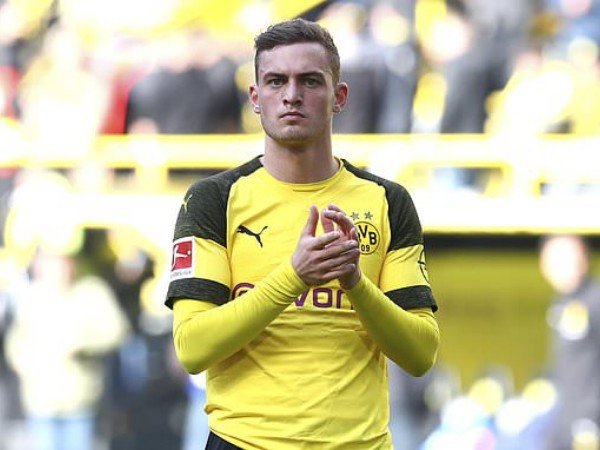 Tiga Raksasa Premier League Bersaing Dapatkan Winger Dortmund