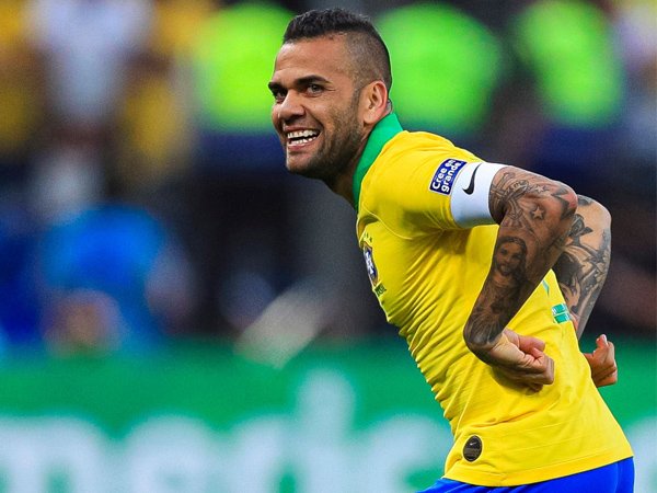 Bahagianya Alves Bawa Brasil ke Final Copa America 2019