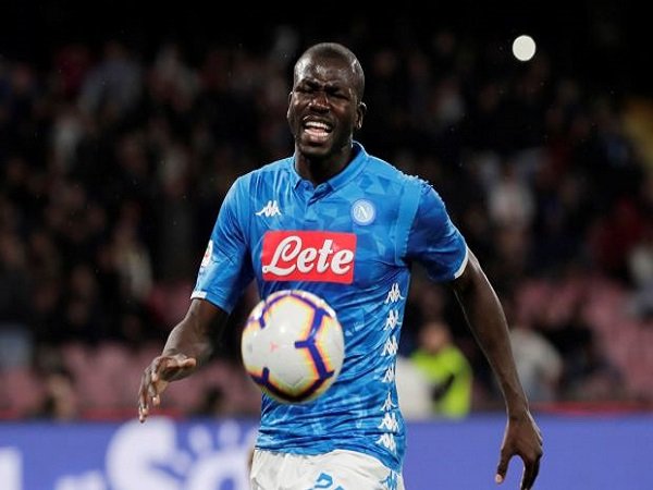Kalidou Koulibaly Pilih Bertahan di Napoli?