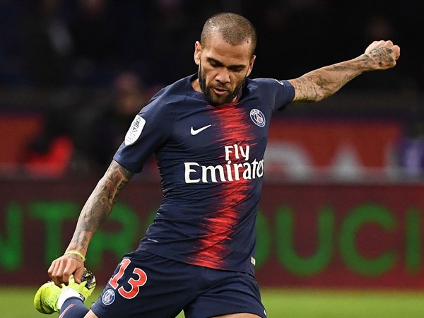 Kleberson Sarankan Liverpool Datangkan Dani Alves