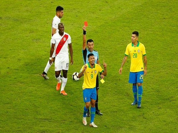 Dapat Kartu Merah, Gabriel Jesus Meminta Maaf Secara Terbuka