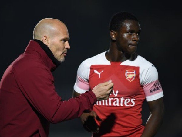 Arsenal Kecam Insiden Rasisme Kepada Osei-Tutu