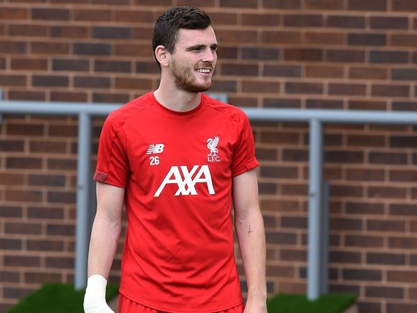 Infeksi, Robertson Perlu Jalani Operasi Kecil