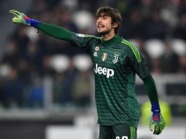 Transfer Perin ke Benfica akan Selesai dalam Hitungan Hari