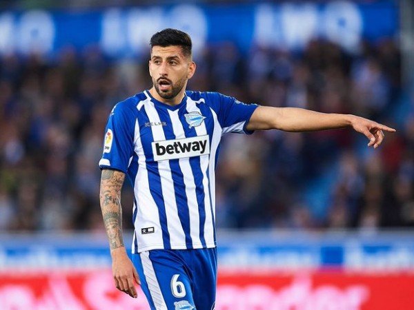 West Ham Batal Rekrut Guillermo Maripan dari Alaves