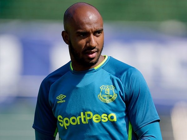Fabian Delph Ingin Bantu Everton Akhiri Puasa Gelar
