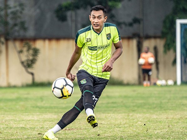 Tandang ke Padang, Persebaya Kehilangan Dua Pilarnya