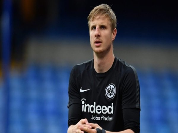 FC Augsburg Benarkan Minat Lazio Pada Hinteregger