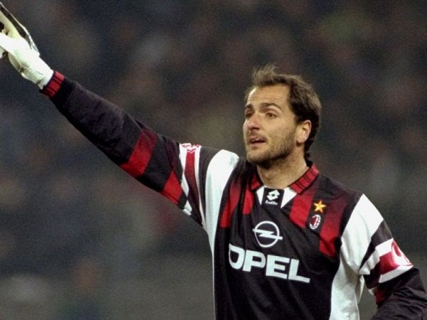 Kembali Ditaksir PSG, Kiper Legendaris Milan Beri Saran Ke Donnarumma