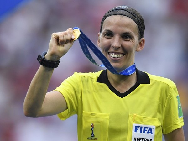 Lampard Sambut Momen Bersejarah Wasit Wanita Di Piala Super UEFA