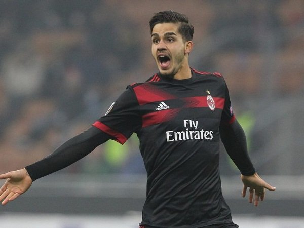 Valencia Inginkan Andre Silva, Angel Correa Merapat Ke Milan