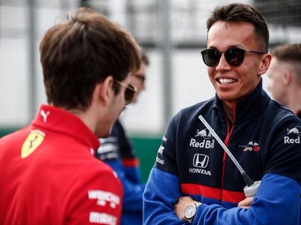 Ferrari Harus Waspadai Masuknya Alex Albon ke Red Bull