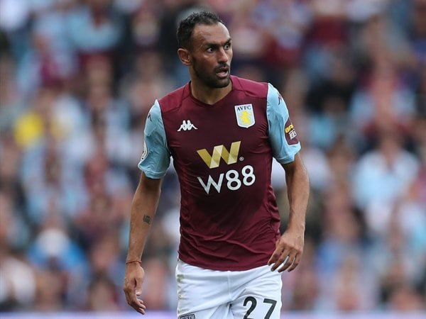 Ahmed Elmohamady Resmi Perpanjang Kontrak di Aston Villa