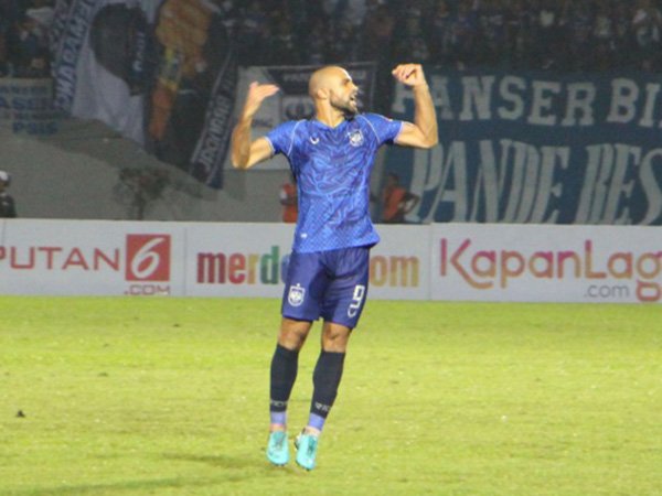Arema FC 1-1 PSIS, Pembuktian Claudir Marini Bersama Laskar Mehesa Jenar