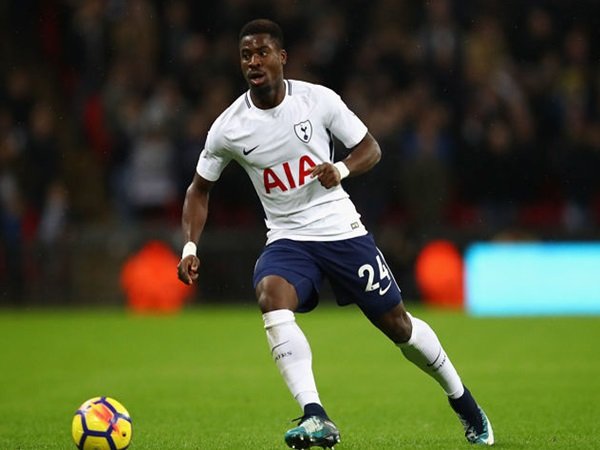 Sempat Ingin Hengkang, Serge Aurier Tegaskan Komitmennya Bersama Tottenham