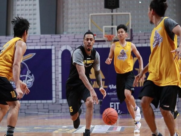 Unggah Foto di China, Pertanda Douglas Herring Gabung Dapat Tim Baru di ABL?