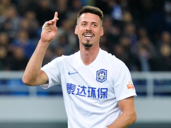 Sandro Wagner Kecam Penggunaan Instagram. Ada Apa?