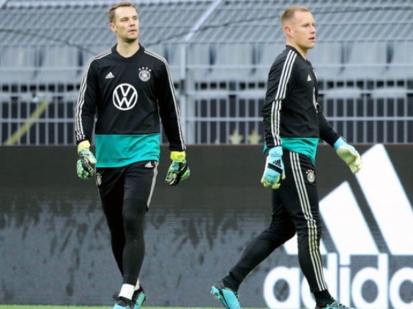 Ter Stegen Ungkap Hubungan Baiknya dengan Manuel Neuer