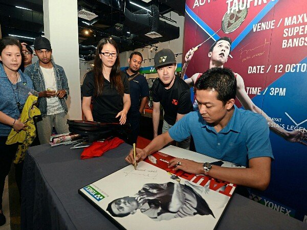 Lee Zii Jia Ternyata Terinspirasi Pukulan Backhand Taufik Hidayat