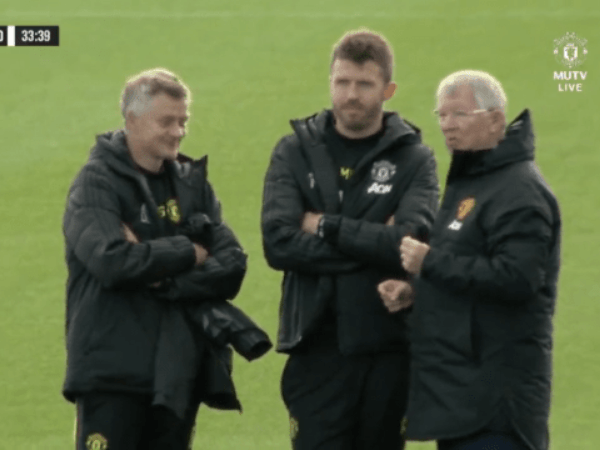 Sir Alex Ferguson Datang ke Carrington Jelang Laga Kontra Liverpool
