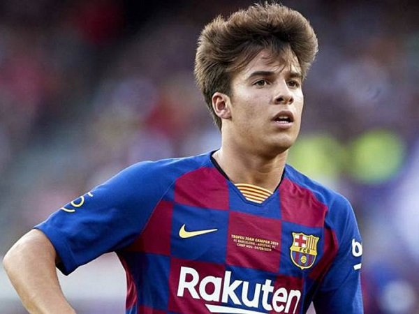 Jarang Dimainkan, Riqui Puig Pertimbangkan untuk Tinggalkan barcelona