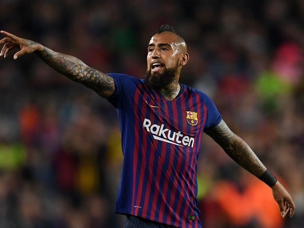 Arturo Vidal Sudah Tidak Bahagia di Barcelona