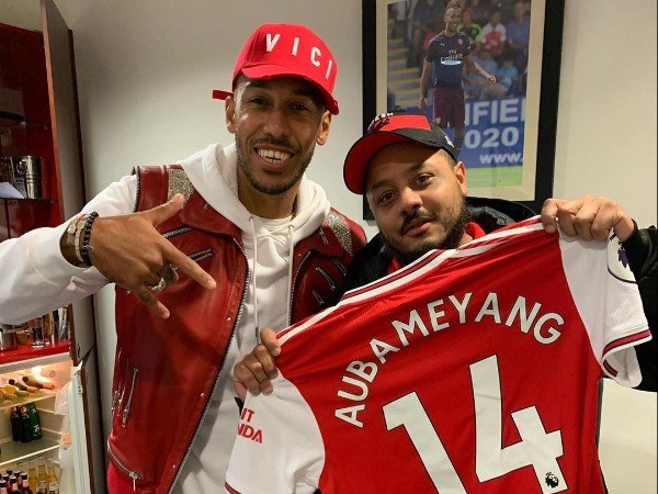 Merasa Terusik, Troopz Jelaskan Pertemuannya dengan Aubameyang