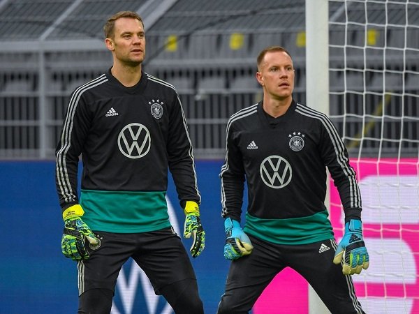 Kahn Bela Neuer Soal Perebutan Kiper di Timnas Jerman