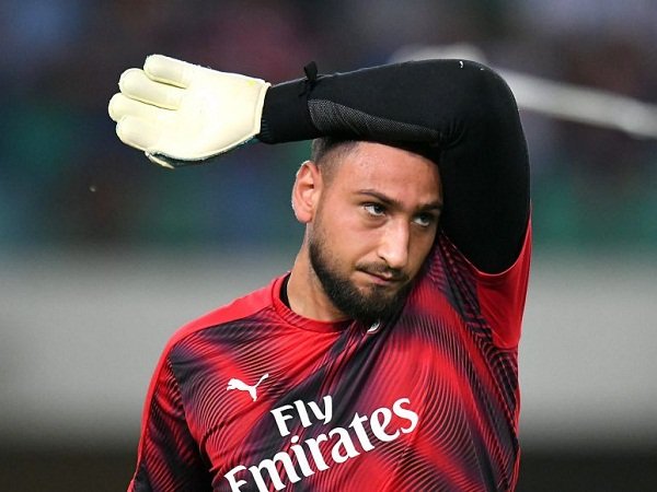 Juventus Siap Tawarkan Satu dari Dua Bek Ini untuk Bajak Donnarumma