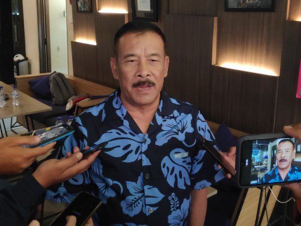 Umuh Sayangkan Sikap Suporter yang Sudutkan Supardi