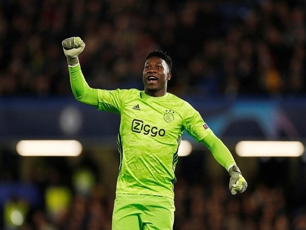 Lawan Valencia, Ajax Sudah Bisa Turunkan Kiper Andre Onana