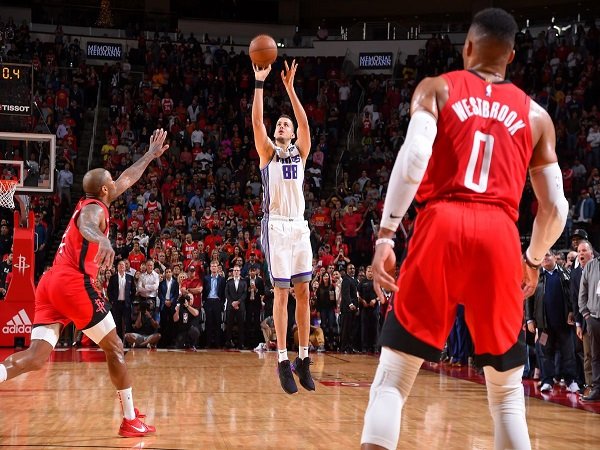 Tembakan Krusial Nemanja Bjelica Menangkan Kings Atas Rockets