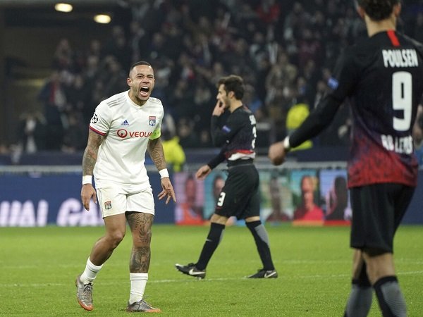Ribut Dengan Ultras Lyon, Ini Penjelasan Memphis Depay