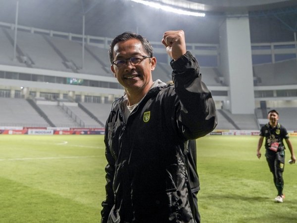 Aji Persembahkan Kemenangan di Derby Jatim untuk Warga Surabaya