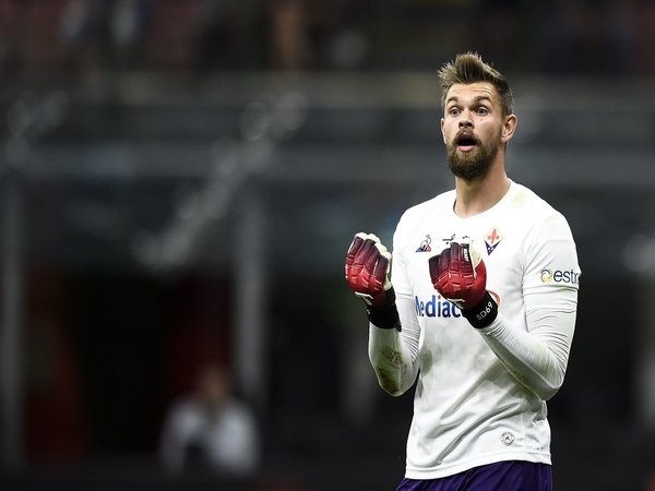 Lawan Inter, Kiper Fiorentina Bertekad Berikan Kemenangan Bagi Montella