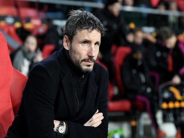 Resmi! PSV Depak Pelatih Mark Van Bommel