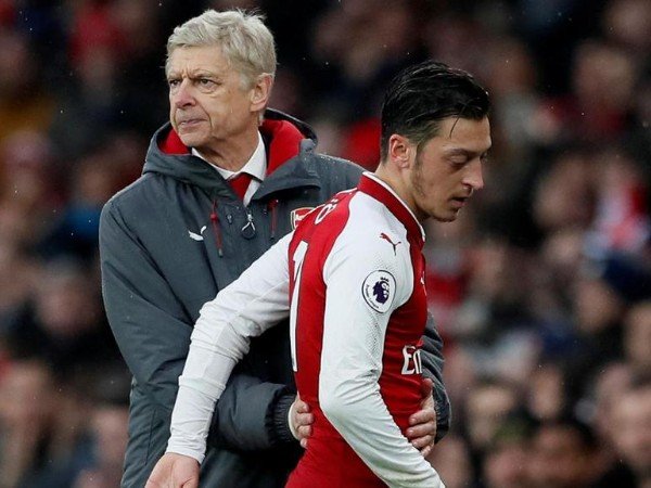 Wenger: Ozil Harus Bertanggung Jawab soal Komentar Muslim Uighur