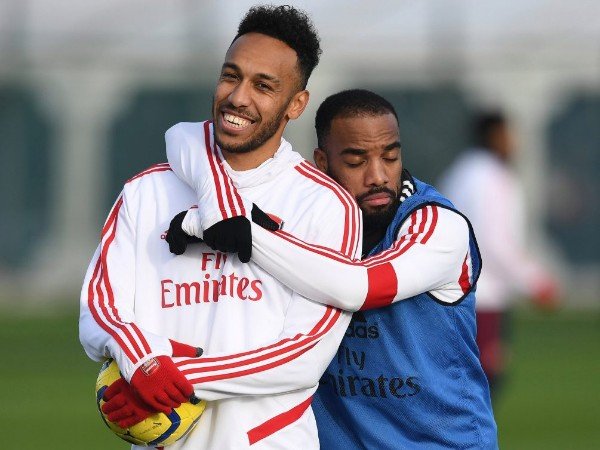 Arsenal Incar Striker Lyon untuk Gantikan Aubameyang atau Lacazette