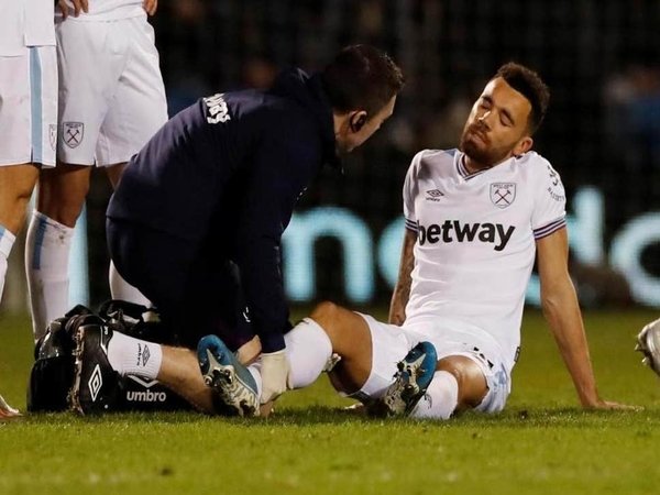 Cedera Hamstring, Ryan Fredericks Absen Bela West Ham 6 Pekan