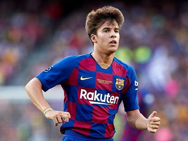 Barcelona Bawa Riqui Puig untuk Piala Super Spanyol