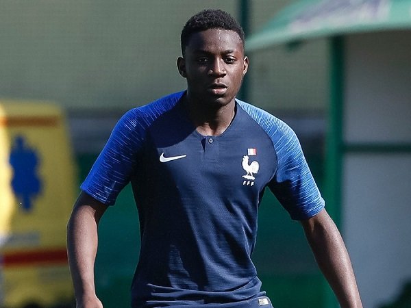 Juventus akan Segera Datangkan Full-Back Belia dari Prancis